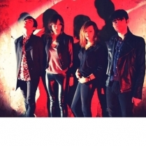 Concert Paris - Labo de Curiosits - 09/07/2014 - Shoegaze Electro Pop - Plage du Glazart (La)